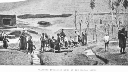 Foto antiga de la mina de turquesa a Madan (Khorasan, Iran, 1909). 